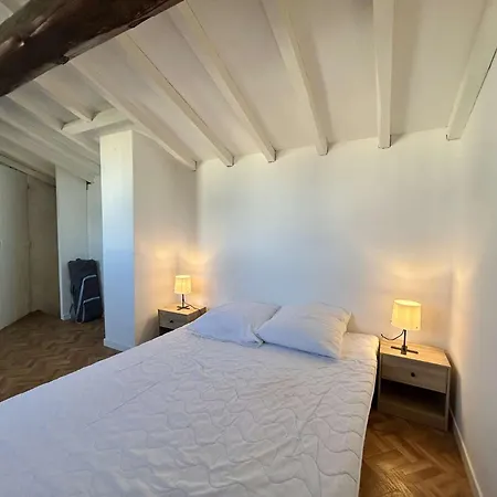 Vila Jolie Maison Avec Terrasse Cyprien Sc175-489
