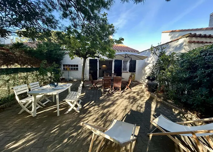 Jolie Maison Avec Terrasse Cyprien Sc175-489 Vila